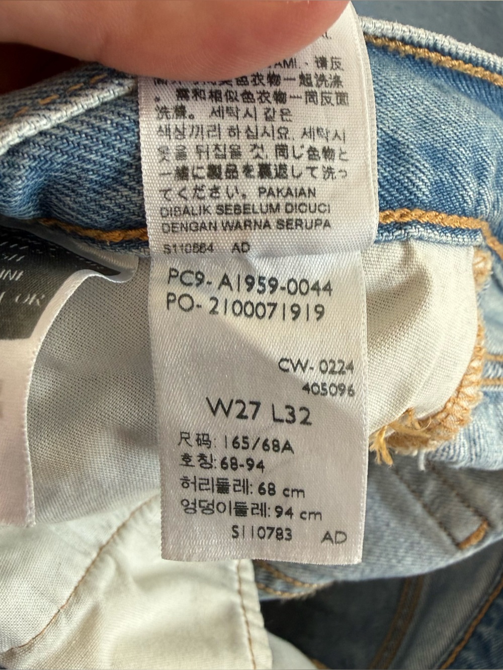 Levi's 501 '90s Jeans - Look Downhill (Light Wash) - Size 27x32 - Picture 5 of 9